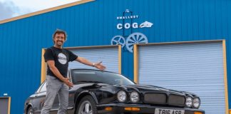 Ричард Хамонд си го купува автомобилот што го продал