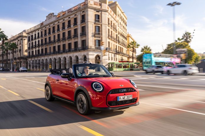 P90588532_lowRes_mini-cooper-converti