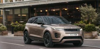 И Jaguar Land Rover ја запира испораката на возила во САД