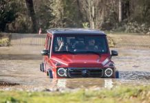 Mercedes ги подготвува своите оф-роад возила за пливање?